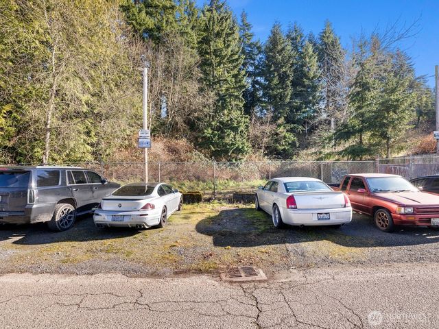 6325 Evergreen Way, Everett, WA 98203