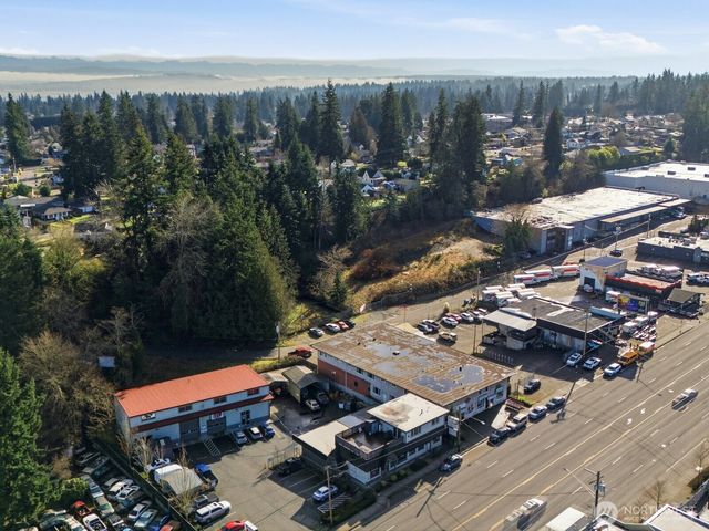 6325 Evergreen Way, Everett, WA 98203