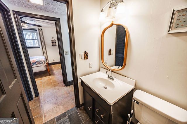 1006 Chestnut Cove Trail, Jasper, GA 30143