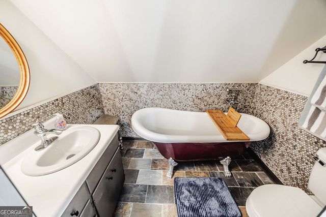 1006 Chestnut Cove Trail, Jasper, GA 30143