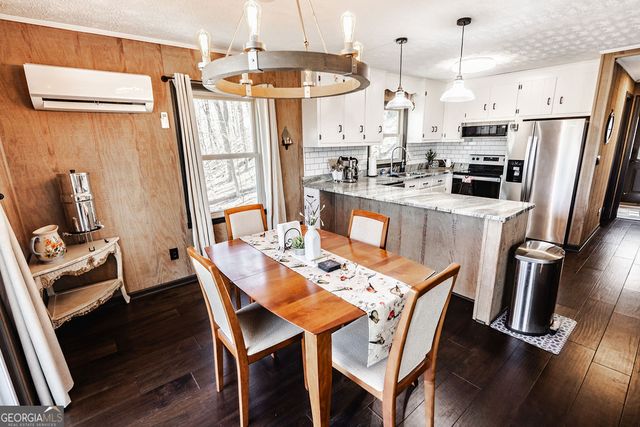 1006 Chestnut Cove Trail, Jasper, GA 30143