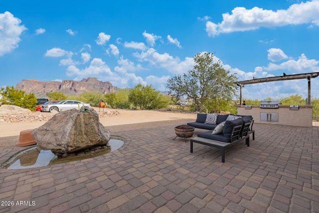 4021 E CODY Street, Apache Junction, AZ 85119