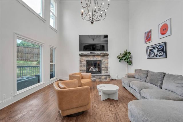 4221 Willow Oak Drive, Gainesville, GA 30506