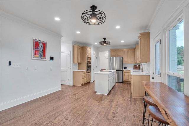 4221 Willow Oak Drive, Gainesville, GA 30506