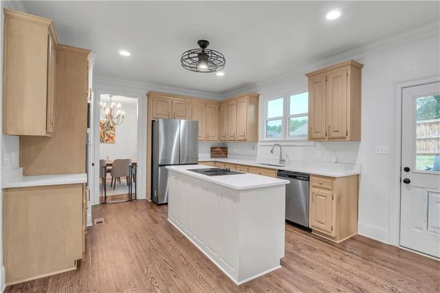 4221 Willow Oak Drive, Gainesville, GA 30506