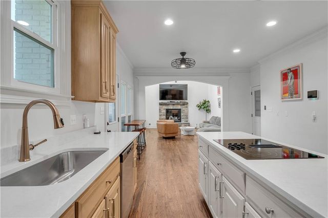 4221 Willow Oak Drive, Gainesville, GA 30506