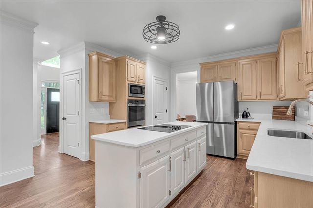 4221 Willow Oak Drive, Gainesville, GA 30506