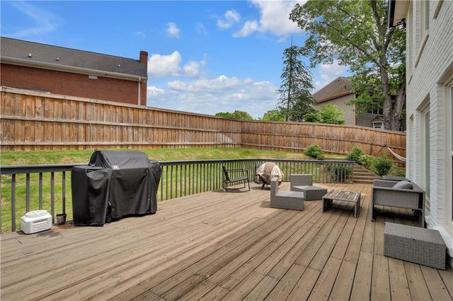 4221 Willow Oak Drive, Gainesville, GA 30506