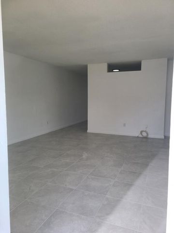 610 Holly Avenue, Fort Pierce, FL 34982