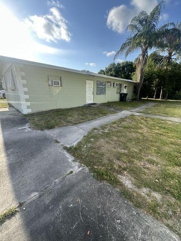 610 Holly Avenue, Fort Pierce, FL 34982