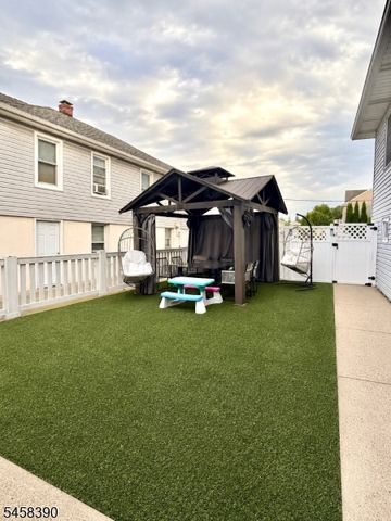 26 Coney Rd, Little Falls Twp., NJ 07424