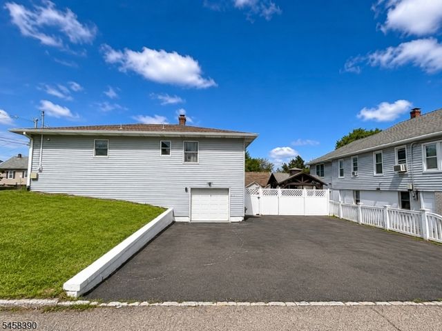 26 Coney Rd, Little Falls Twp., NJ 07424