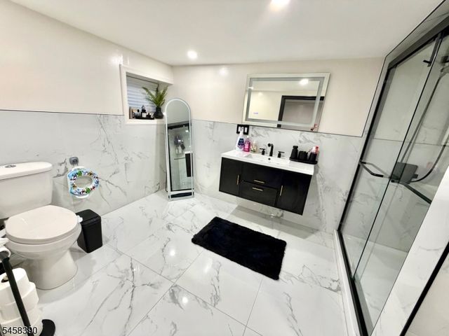 26 Coney Rd, Little Falls Twp., NJ 07424