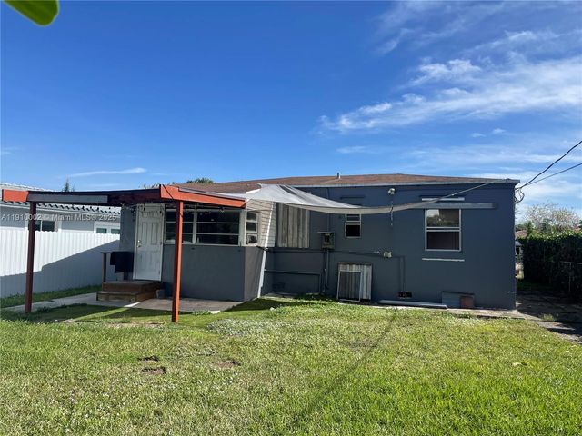 3250 SW 68th Ave, Miami, FL 33155