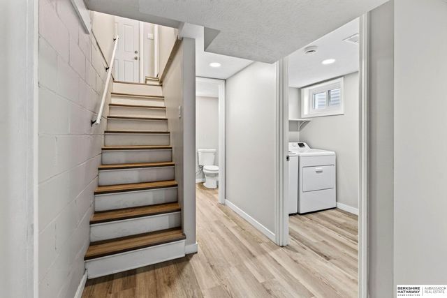7205 Minne Lusa Boulevard, Omaha, NE 68112