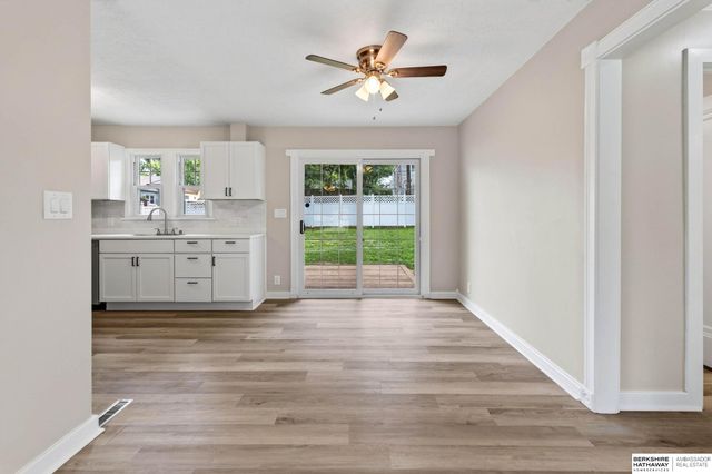 7205 Minne Lusa Boulevard, Omaha, NE 68112