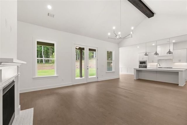 8480 Creekside Overlook Drive, Gainesville, GA 30506