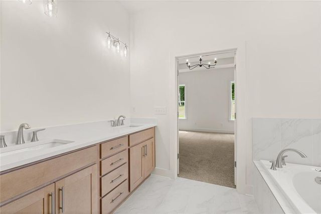 8480 Creekside Overlook Drive, Gainesville, GA 30506