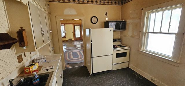 208 W Main Street, Gobles, MI 49055