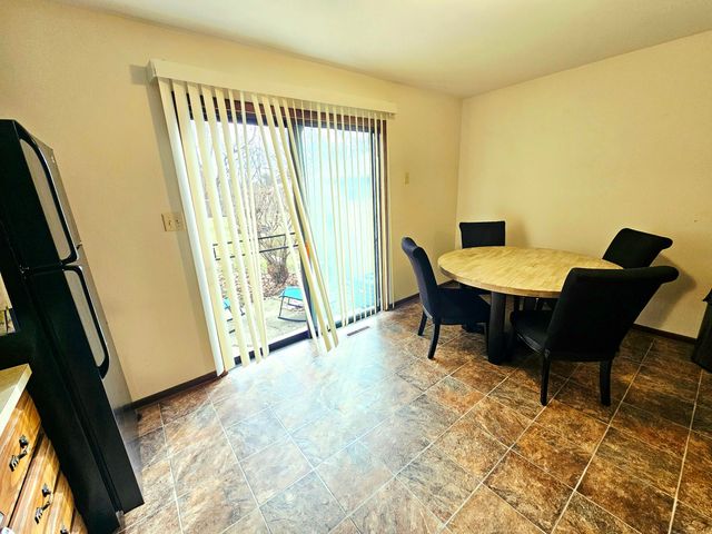 749 Wellington Drive, Dyer, IN 46311