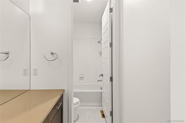 6121 Chester Street, Denver, CO 80238