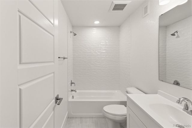 6121 Chester Street, Denver, CO 80238