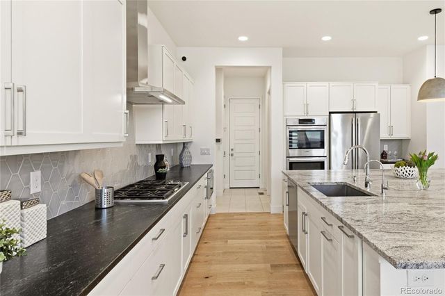 6121 Chester Street, Denver, CO 80238