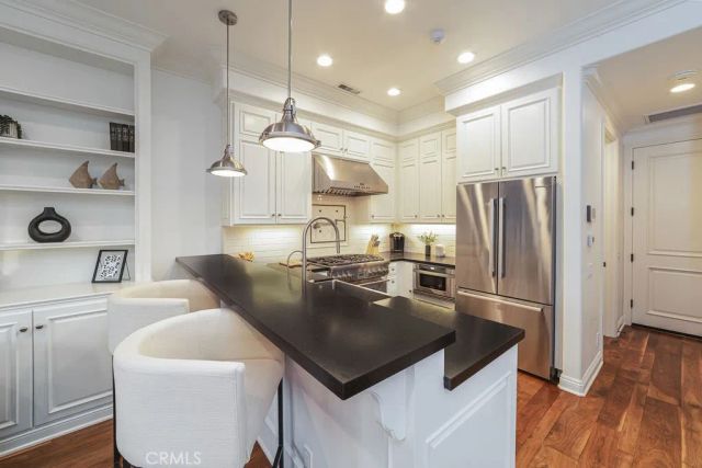 700 Acacia Avenue A, Corona Del Mar, CA 92625