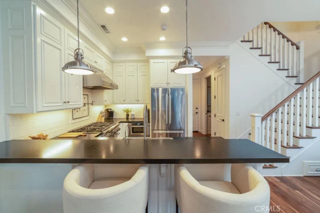 700 Acacia Avenue A, Corona Del Mar, CA 92625