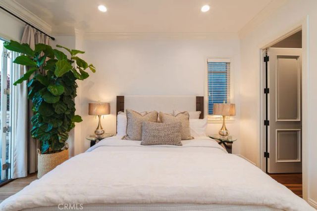 700 Acacia Avenue A, Corona Del Mar, CA 92625