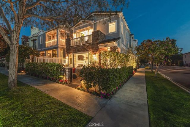 700 Acacia Avenue A, Corona Del Mar, CA 92625