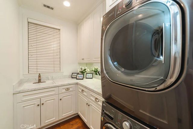 700 Acacia Avenue A, Corona Del Mar, CA 92625