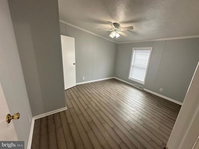 244 5TH ST, Lothian, MD 20711