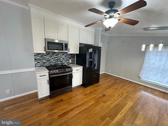 244 5TH ST, Lothian, MD 20711