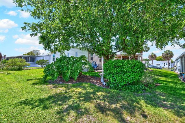 1603 COG HILL DRIVE, The Villages, FL 32159