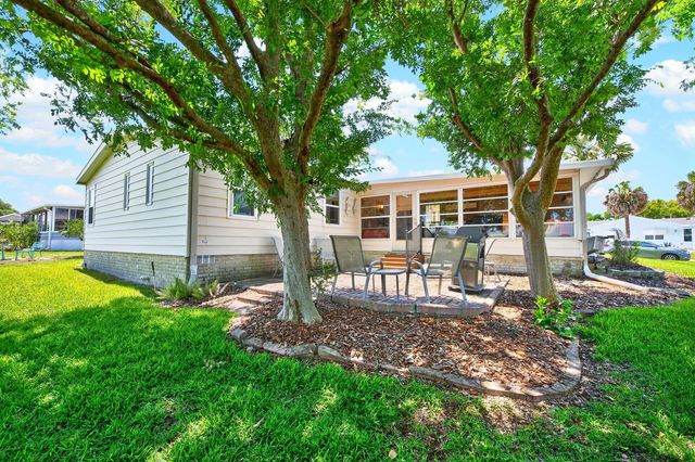 1603 COG HILL DRIVE, The Villages, FL 32159