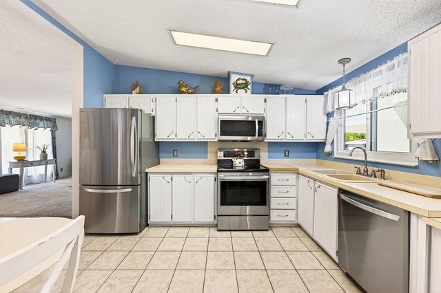 1603 COG HILL DRIVE, The Villages, FL 32159