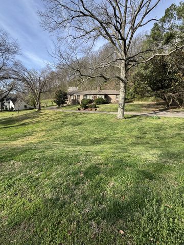 2009 Otter Valley Ln, Nashville, TN 37215