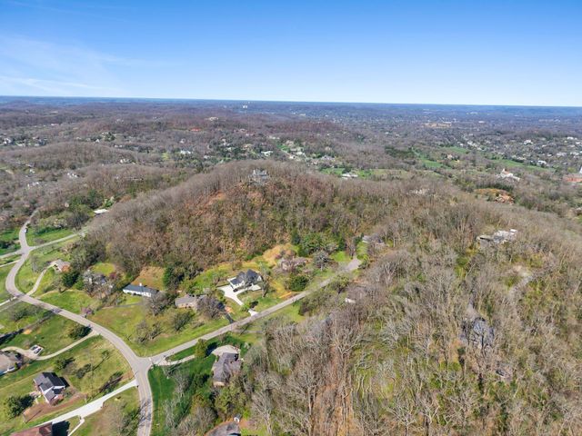 2009 Otter Valley Ln, Nashville, TN 37215