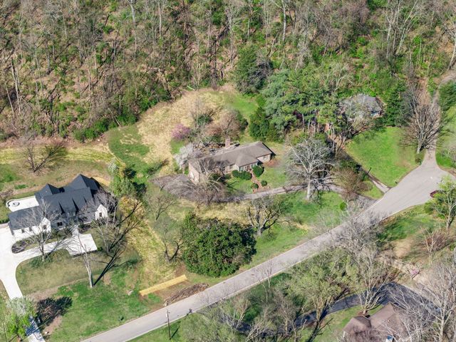 2009 Otter Valley Ln, Nashville, TN 37215