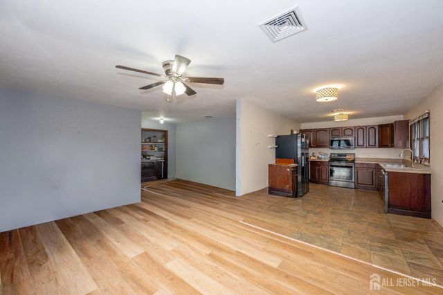 29 MAIN Street, Hackettstown, NJ 07840