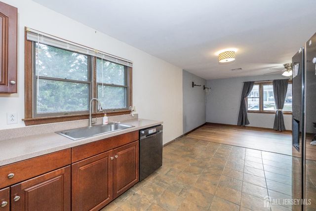 29 MAIN Street, Hackettstown, NJ 07840