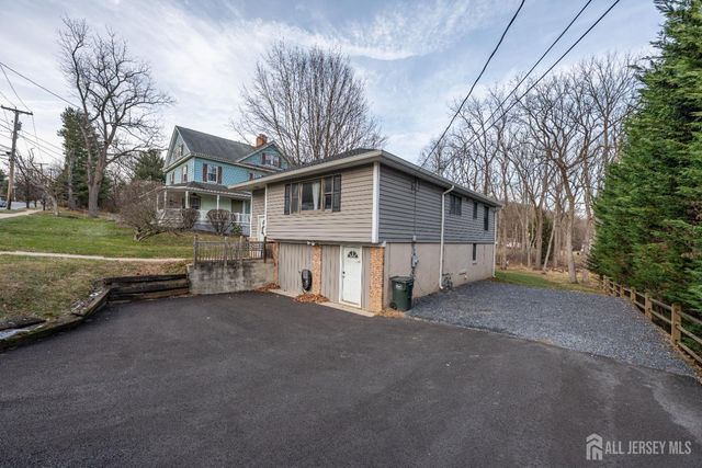 29 MAIN Street, Hackettstown, NJ 07840