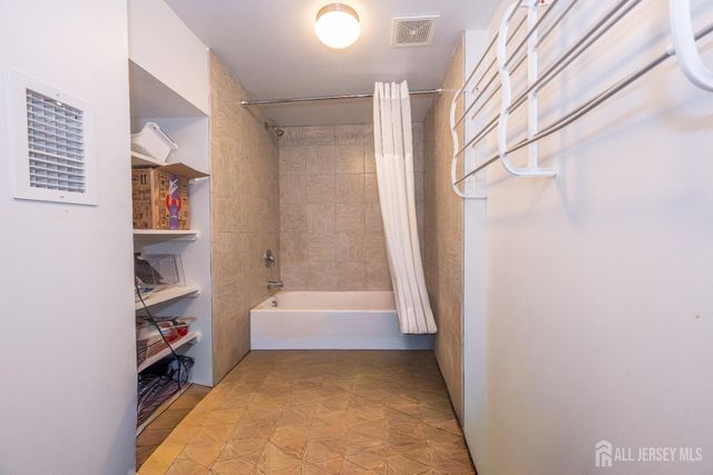 29 MAIN Street, Hackettstown, NJ 07840