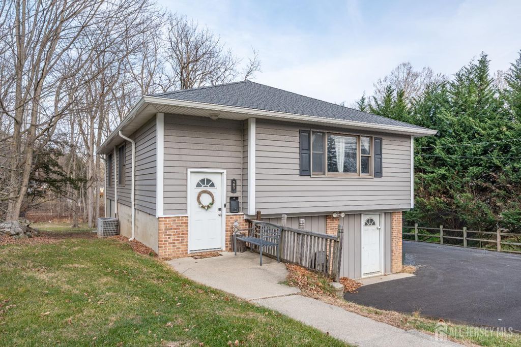 29 MAIN Street, Hackettstown, NJ 07840