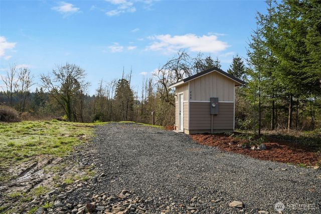 208 Sanderson Road, Chehalis, WA 98532