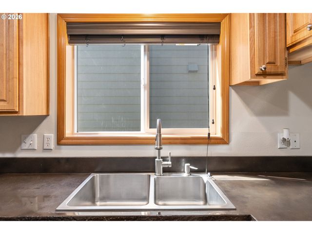 9223 N HODGE Ave, Portland, OR 97203