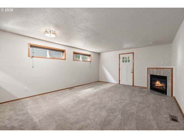 9223 N HODGE Ave, Portland, OR 97203