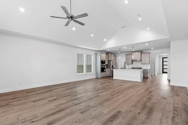 813 Green Ash Drive, Waller, TX 77484