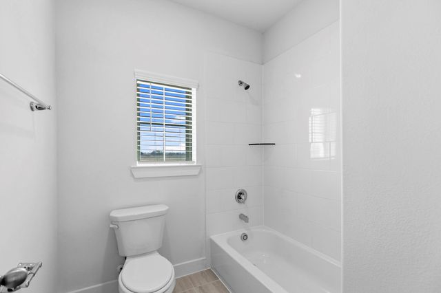 813 Green Ash Drive, Waller, TX 77484